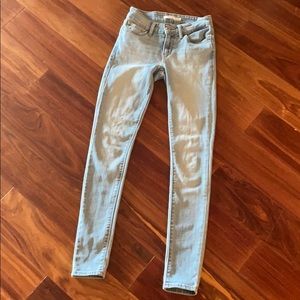 711 levi’s jeans size 24